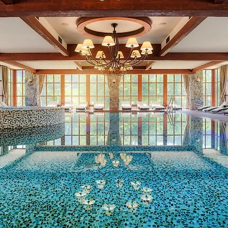 Resort Sobotin Отель