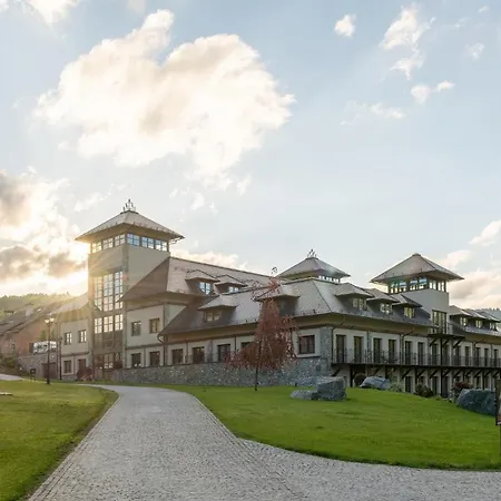 Resort Sobotin Отель 4*