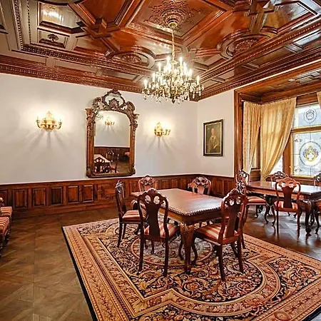 מלון Resort Sobotin